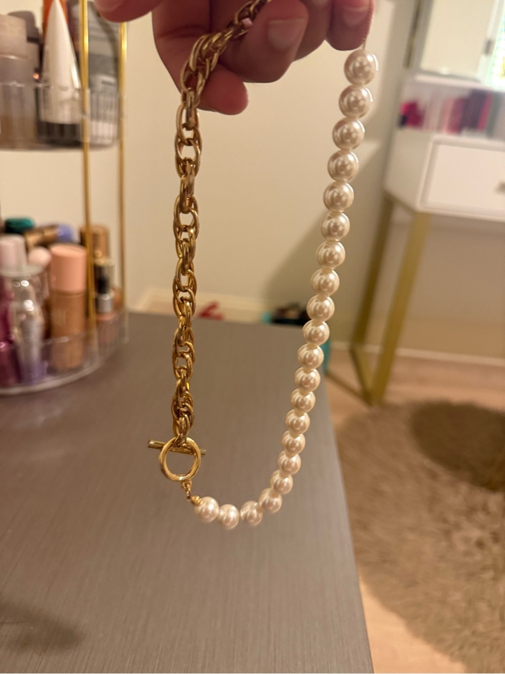 Gold Chain and Pearl Accent Women's necklace